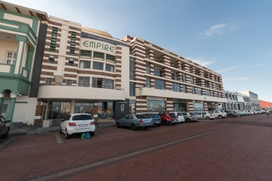 To Let 1 Bedroom Property for Rent in Muizenberg Western Cape